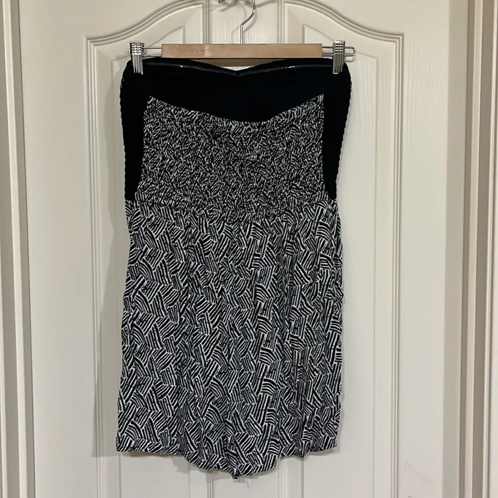 Black & white tribal tube top romper size Medium - Picture 3 of 4